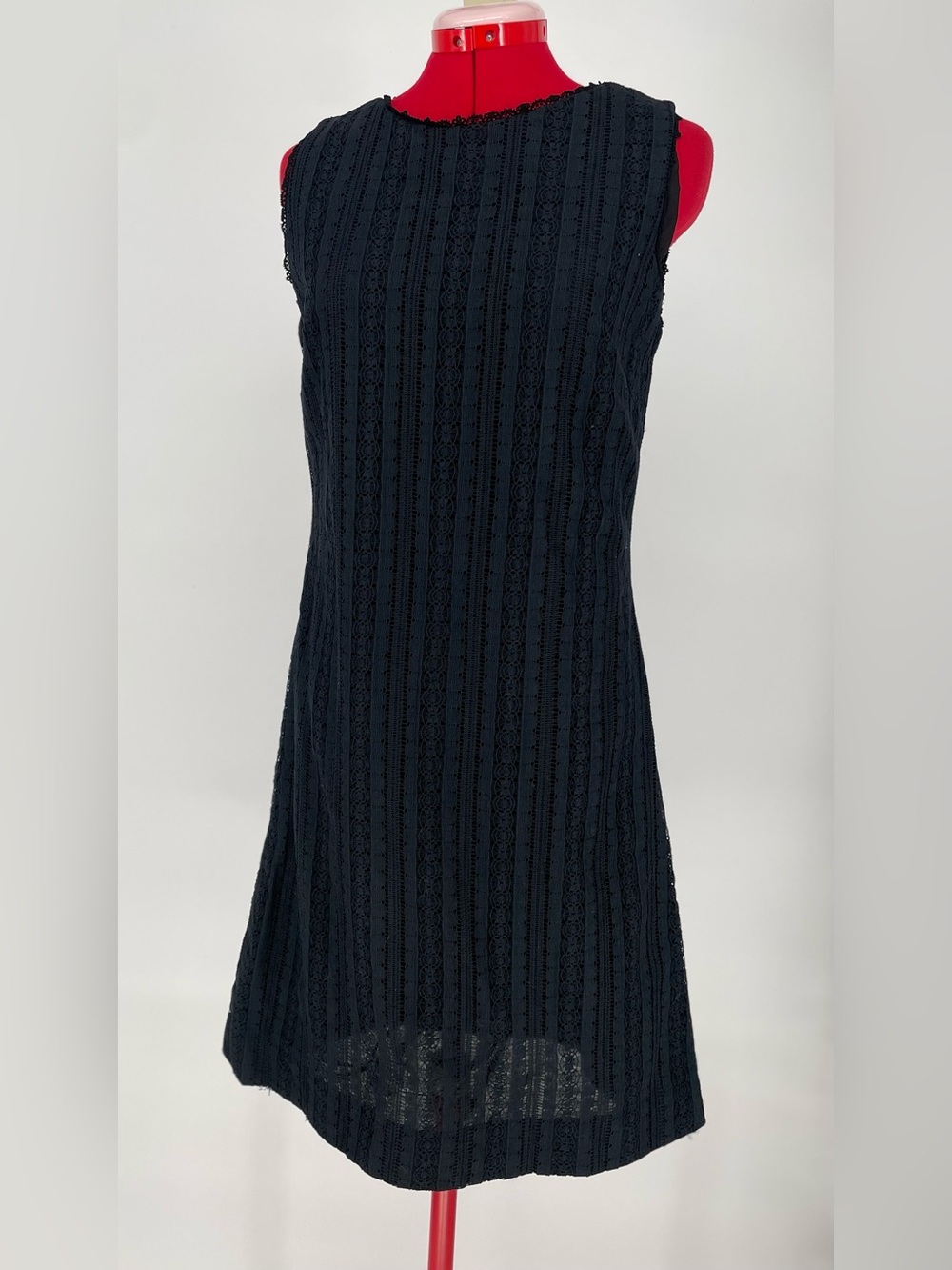 Vintage 60s Black Crochet Helen Whiting Knee Length Classic Shift Dress